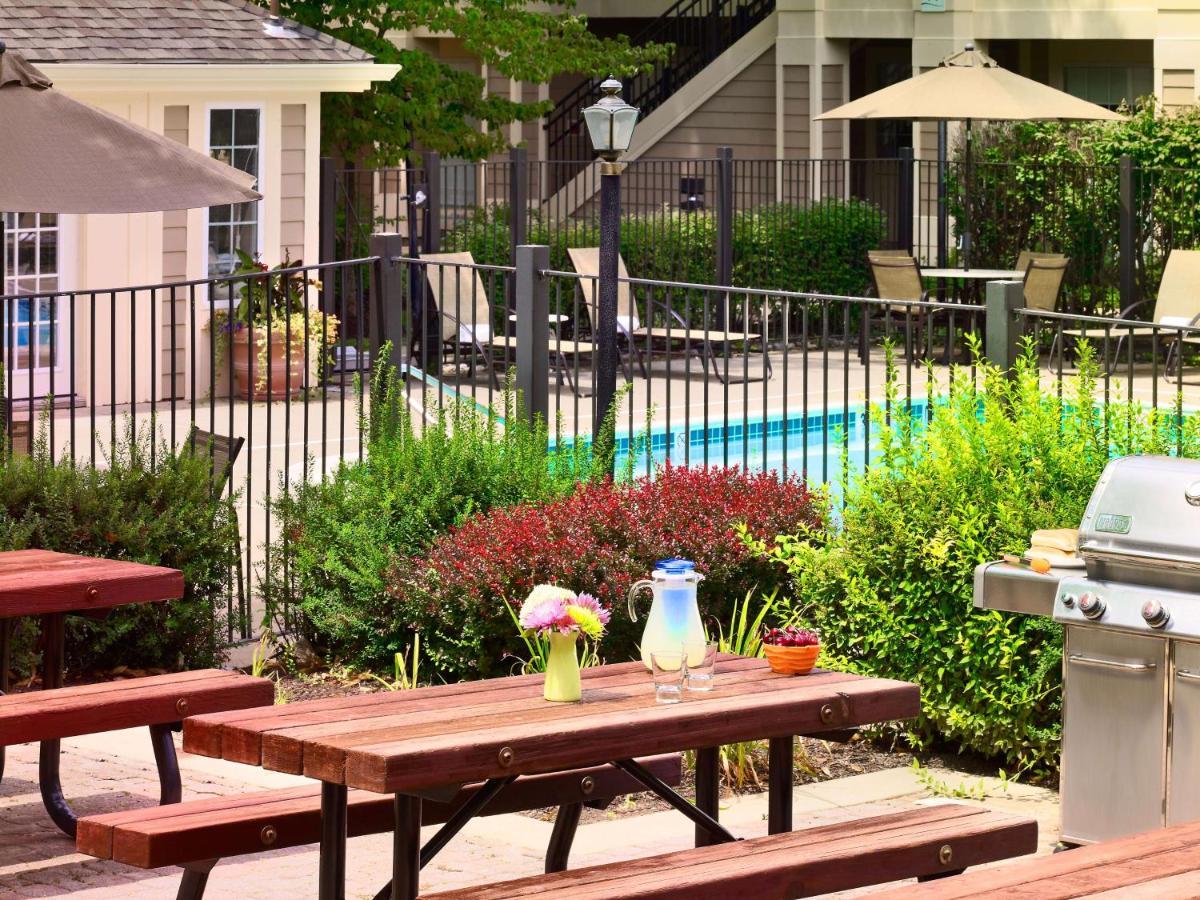 Sonesta Es Suites St. Louis Westport Maryland Heights Exterior photo